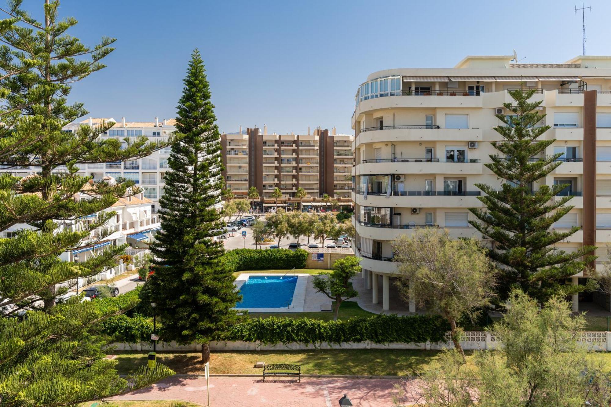 Blonzu Dominicana Fuengirola Ngoại thất bức ảnh